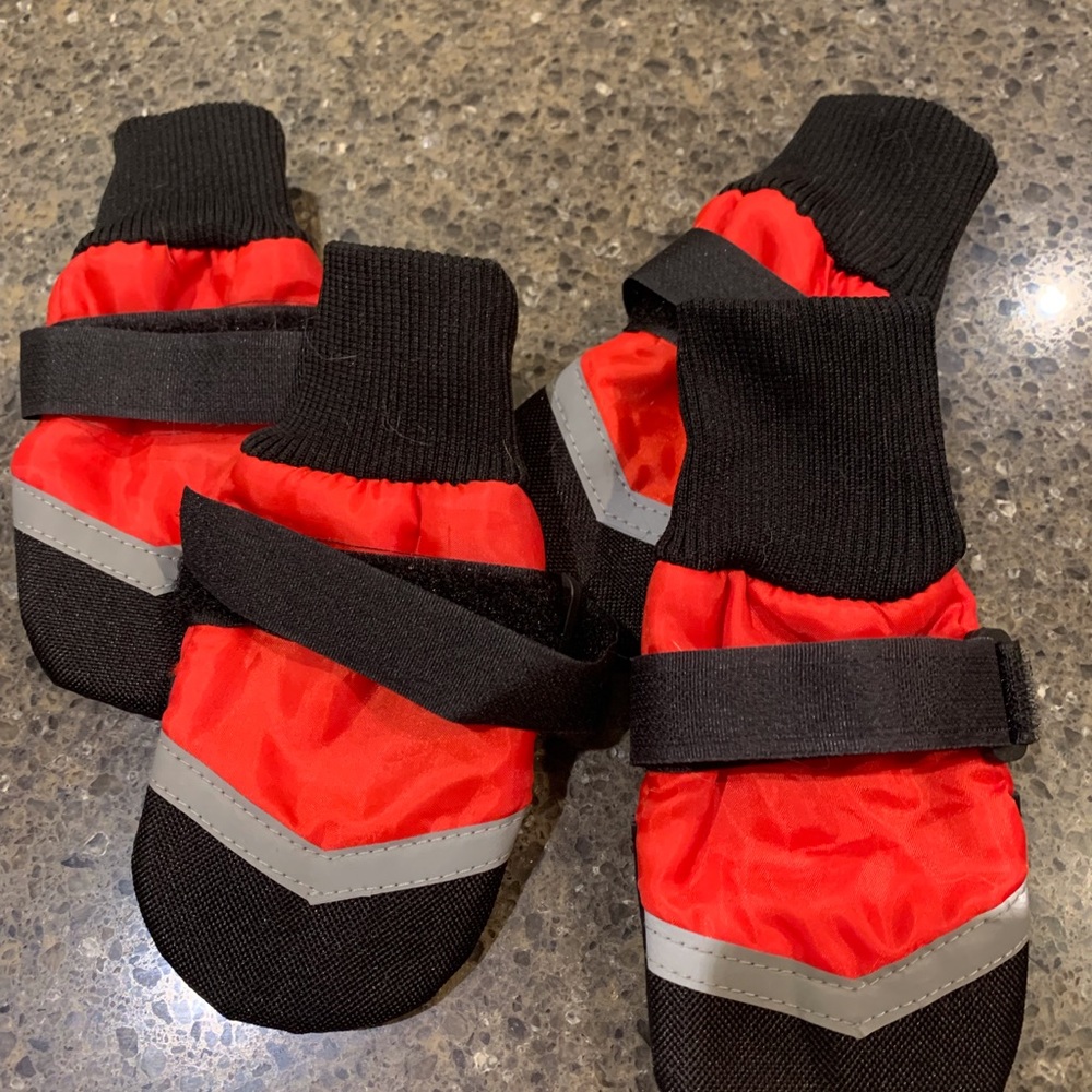 Winter Boots / NEW 4 Adherent  Winter Boots For dogs